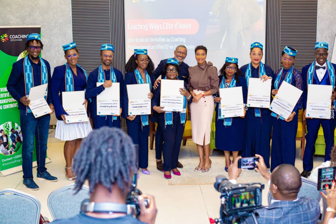 Treize apprenants de Coaching Ways Côte d’Ivoire certifiés après sept mois de formation