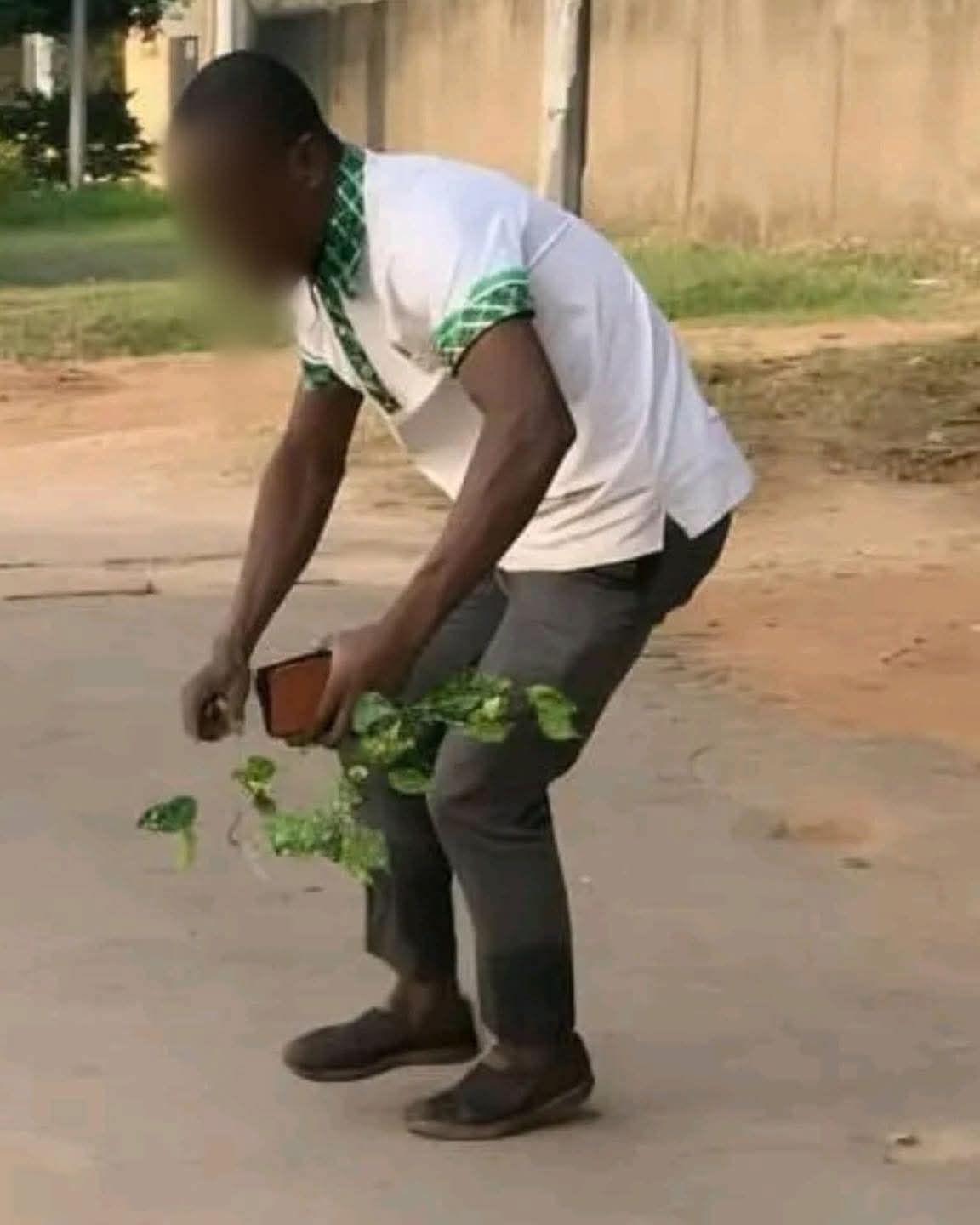 Un enseignant stagiaire victime d’un malaise inhabituel au lycée Mamie Adjoua de Yamoussoukro