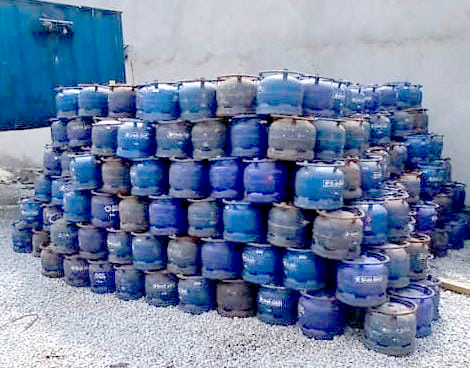 L'AGRAC vend aux enchères 85 véhicules et 1241 bouteilles de gaz saisis dans la lutte anti-criminalité