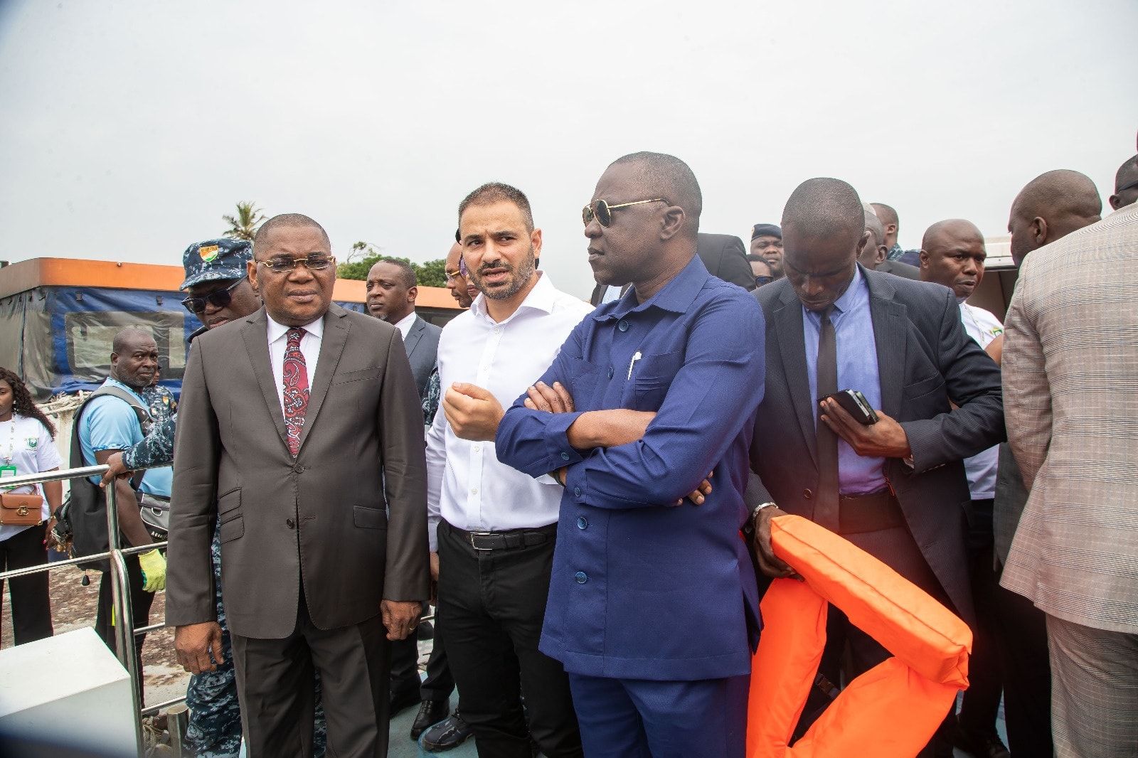 Amadou Koné en mission sur la lagune pour préserver le domaine public maritime contre le remblayage illégal