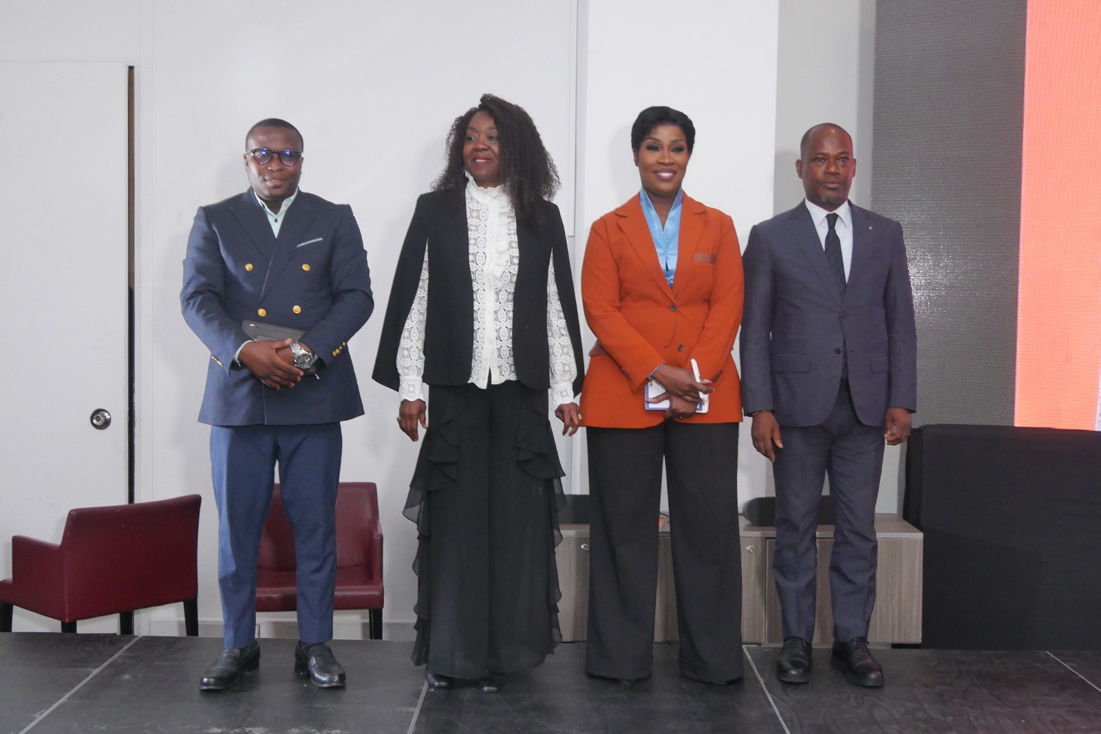 Christelle Meledje dédicace "Elastic your mind", un ouvrage pour libérer le potentiel caché des lecteurs