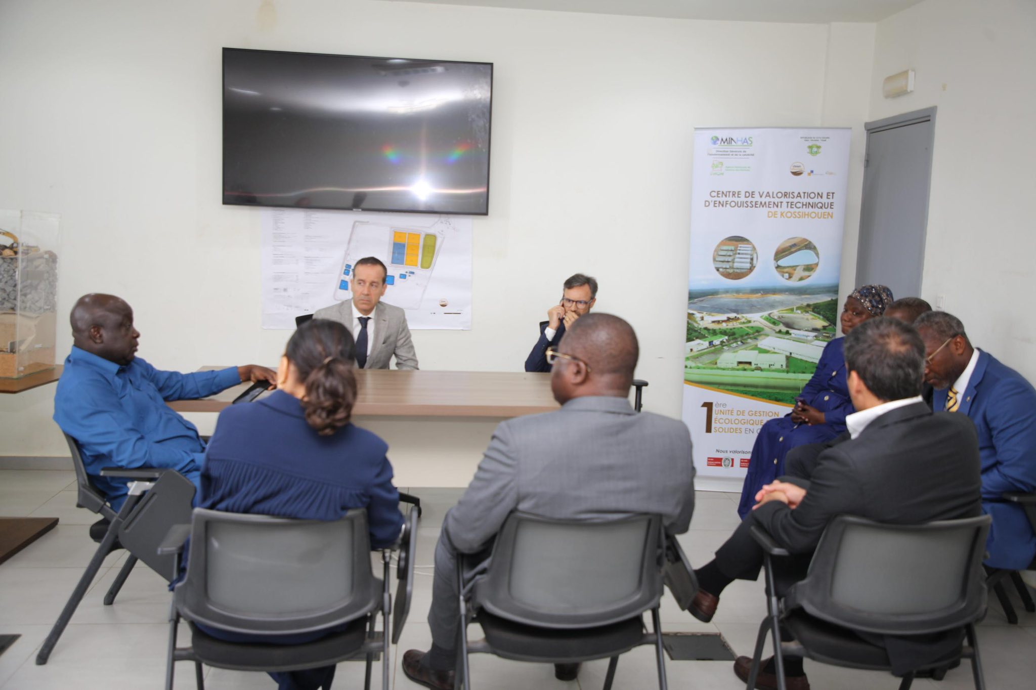 Salaires et conditions de travail au CVET de Kossihouen le dialogue du Ministre porte ses fruits