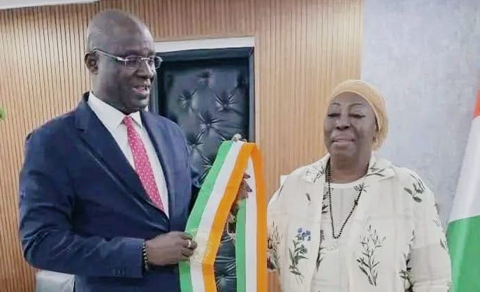 Le maire Assalé Tiemoko parie sur une femme pour défier Alpha Sanogo lors des Municipales 2028 à Tiassalé