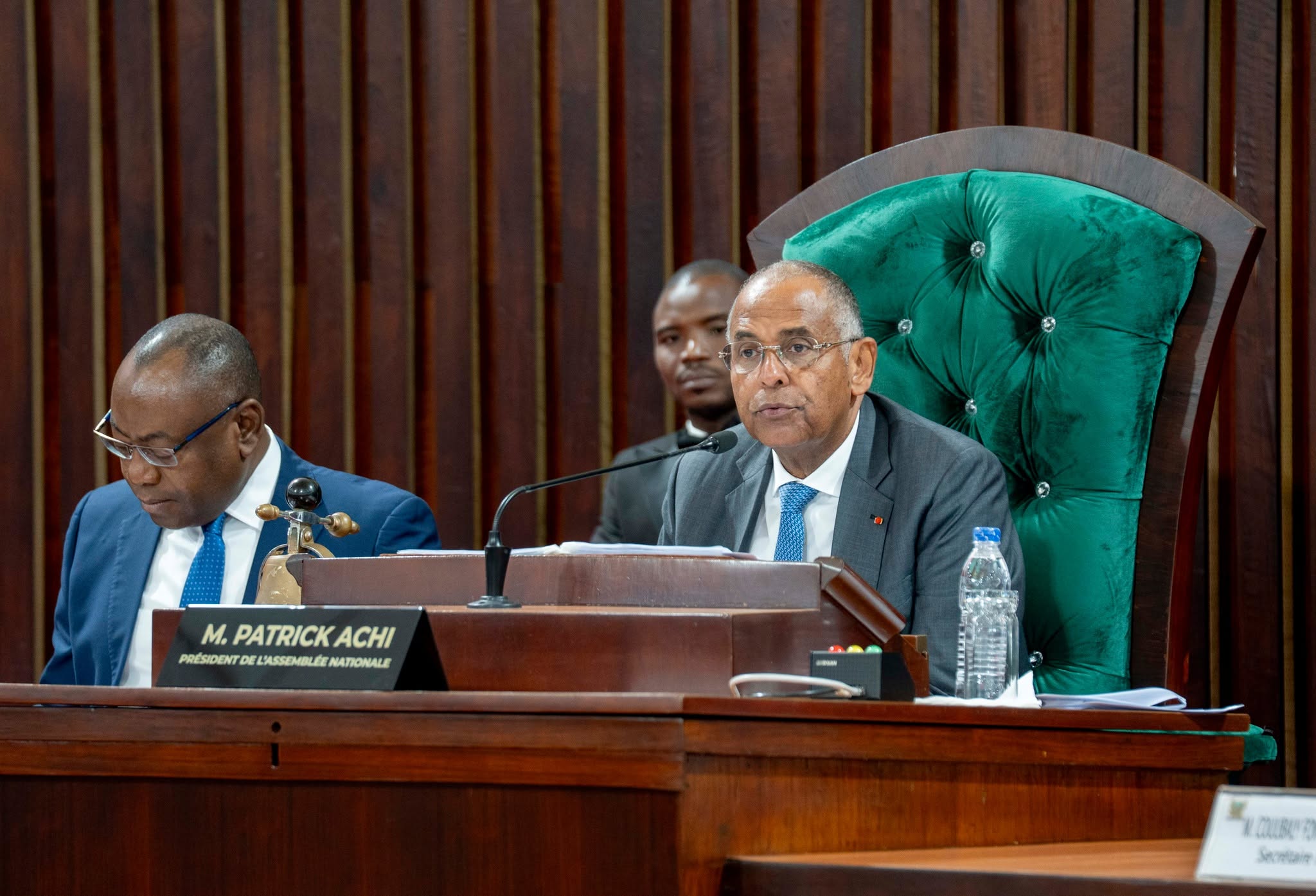 Les députés votent des lois majeures pour soutenir les entrepreneurs et renforcer l’économie ivoirienne