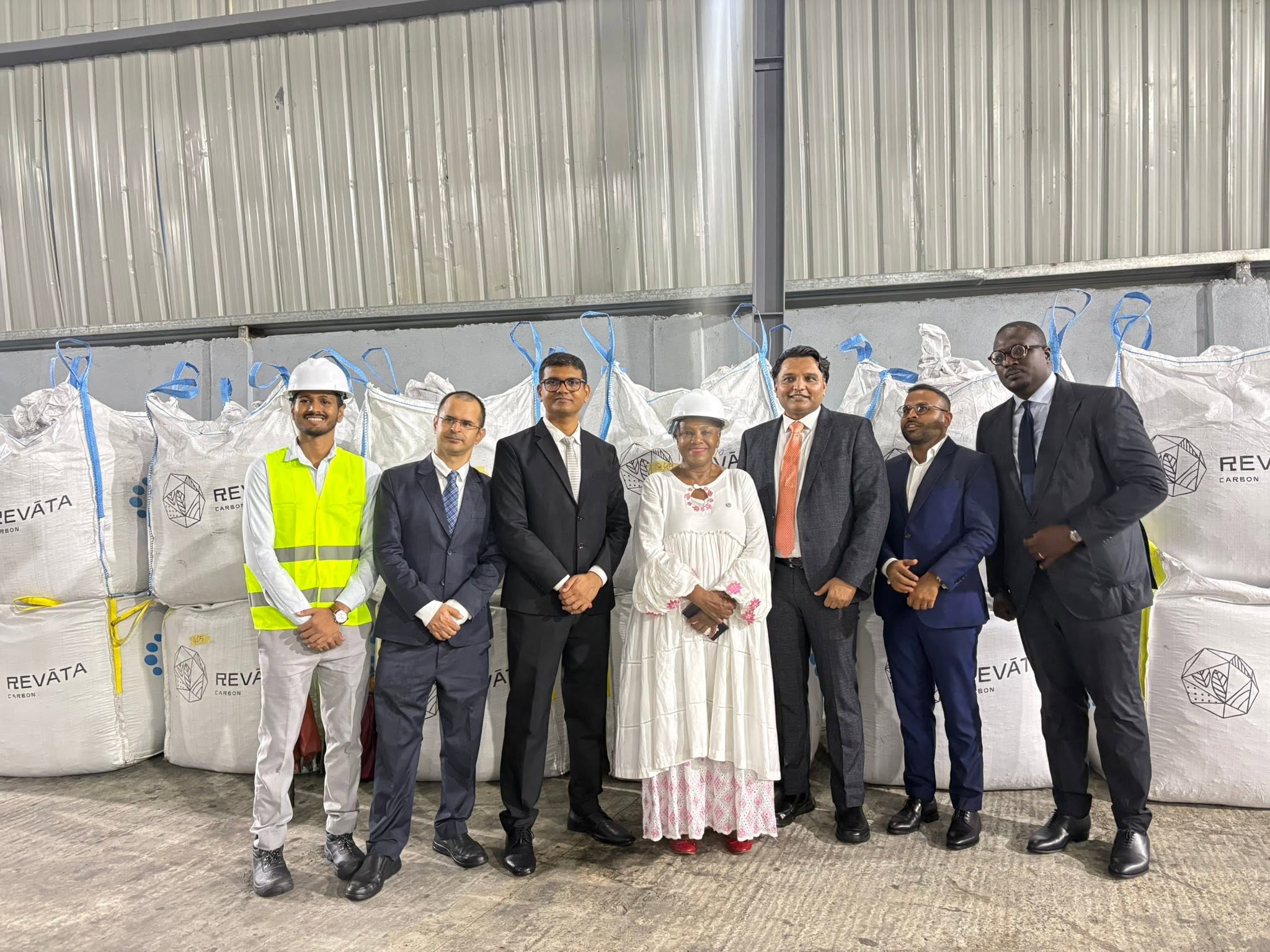 Le CEPICI accompagne l'inauguration de l'usine Revata carbon pour la valorisation des coques de cajou